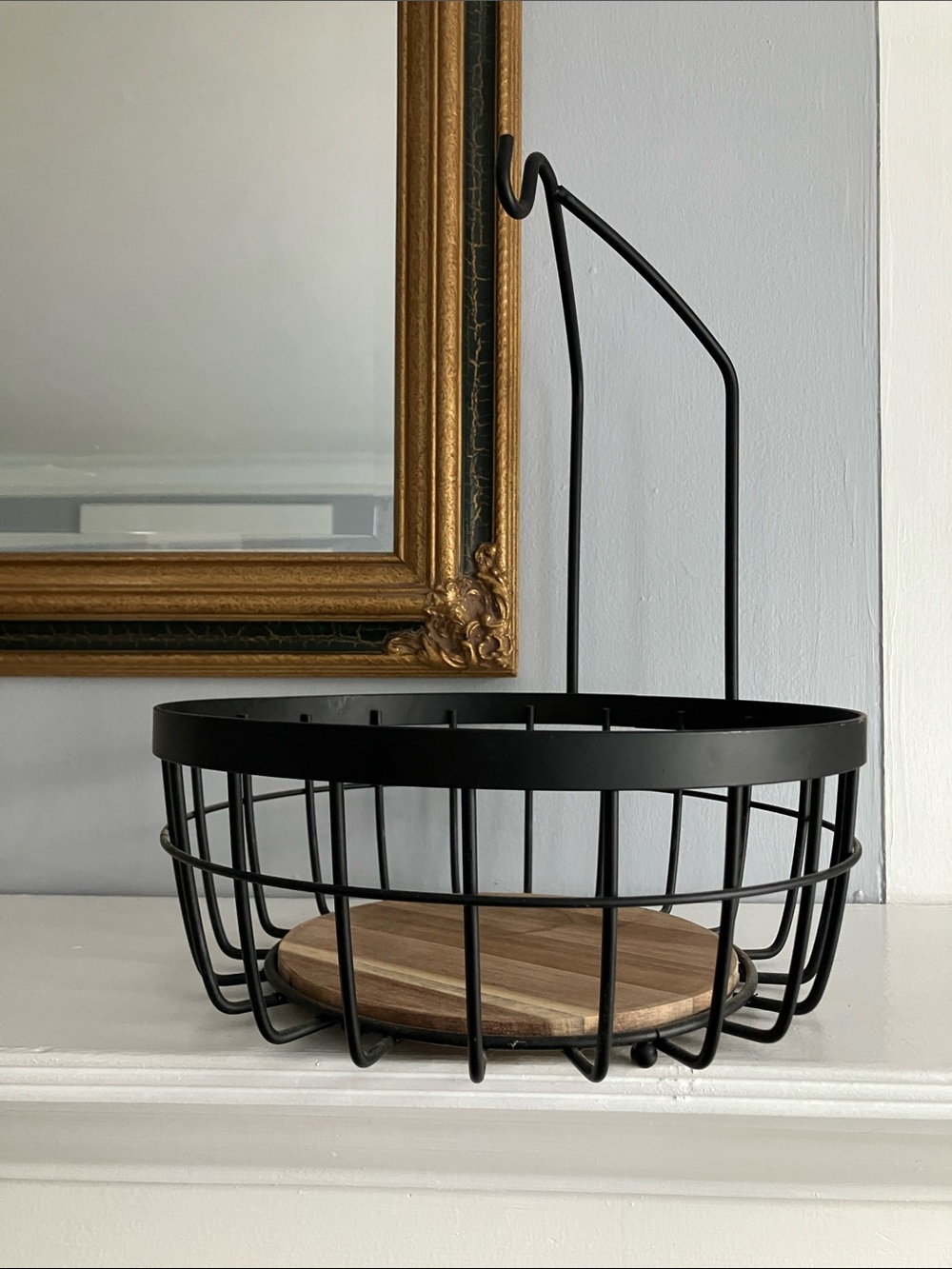 Crofton Black Metal Banana Hanger with Wooden Fruit Basket